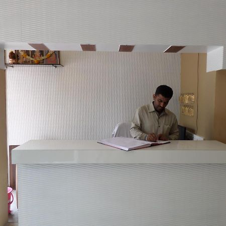 Parvat Lodge Ahmednagar Extérieur photo