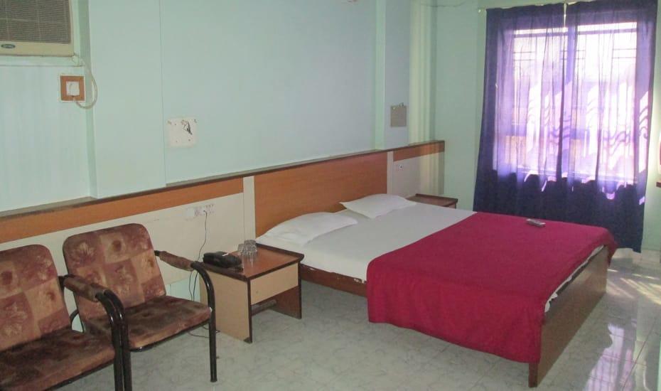 Parvat Lodge Ahmednagar Extérieur photo